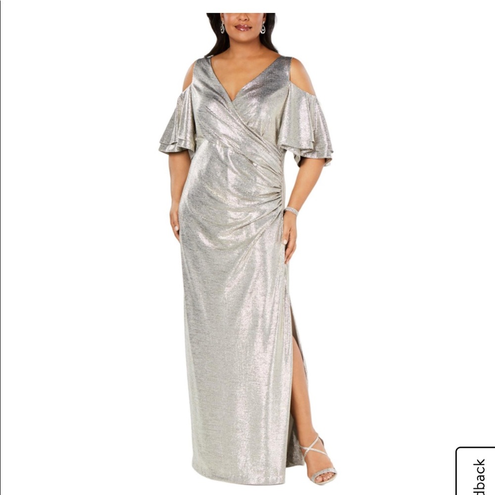Betsy & Adam 22w plus size metallic gown NWT 💕💚